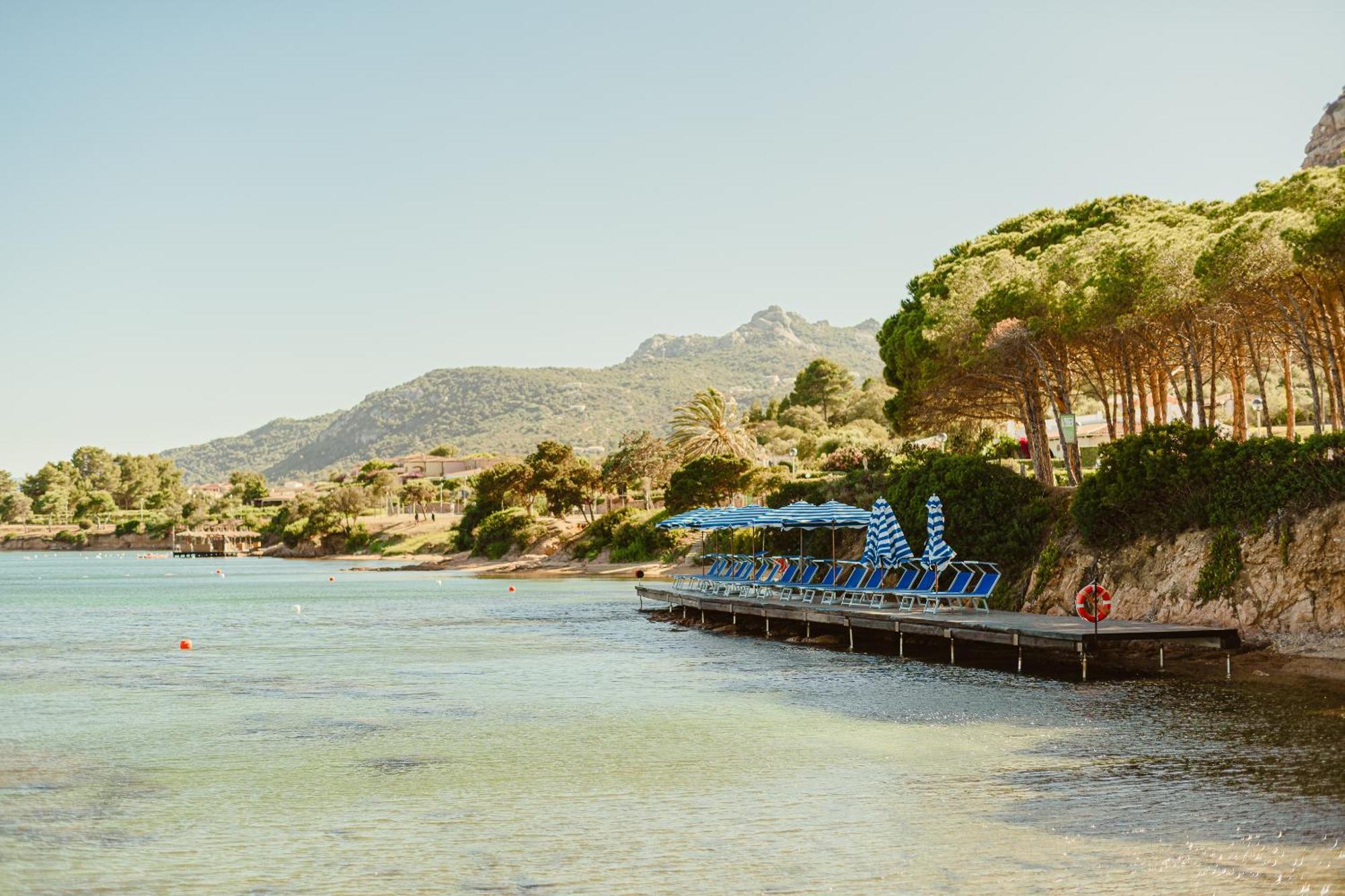 Aethos Sardinia Hotel Cannigione Exterior photo
