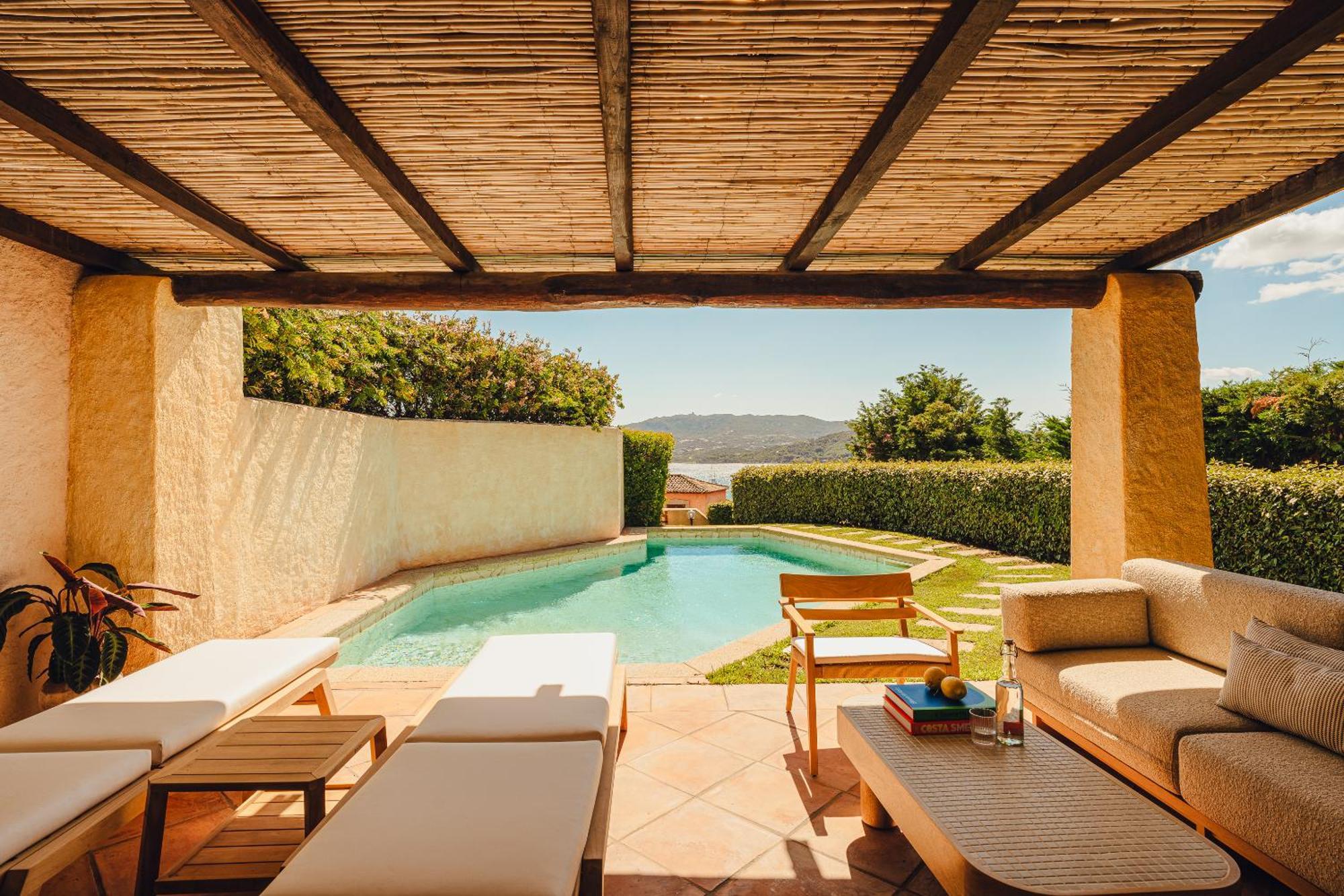 Aethos Sardinia Hotel Cannigione Exterior photo