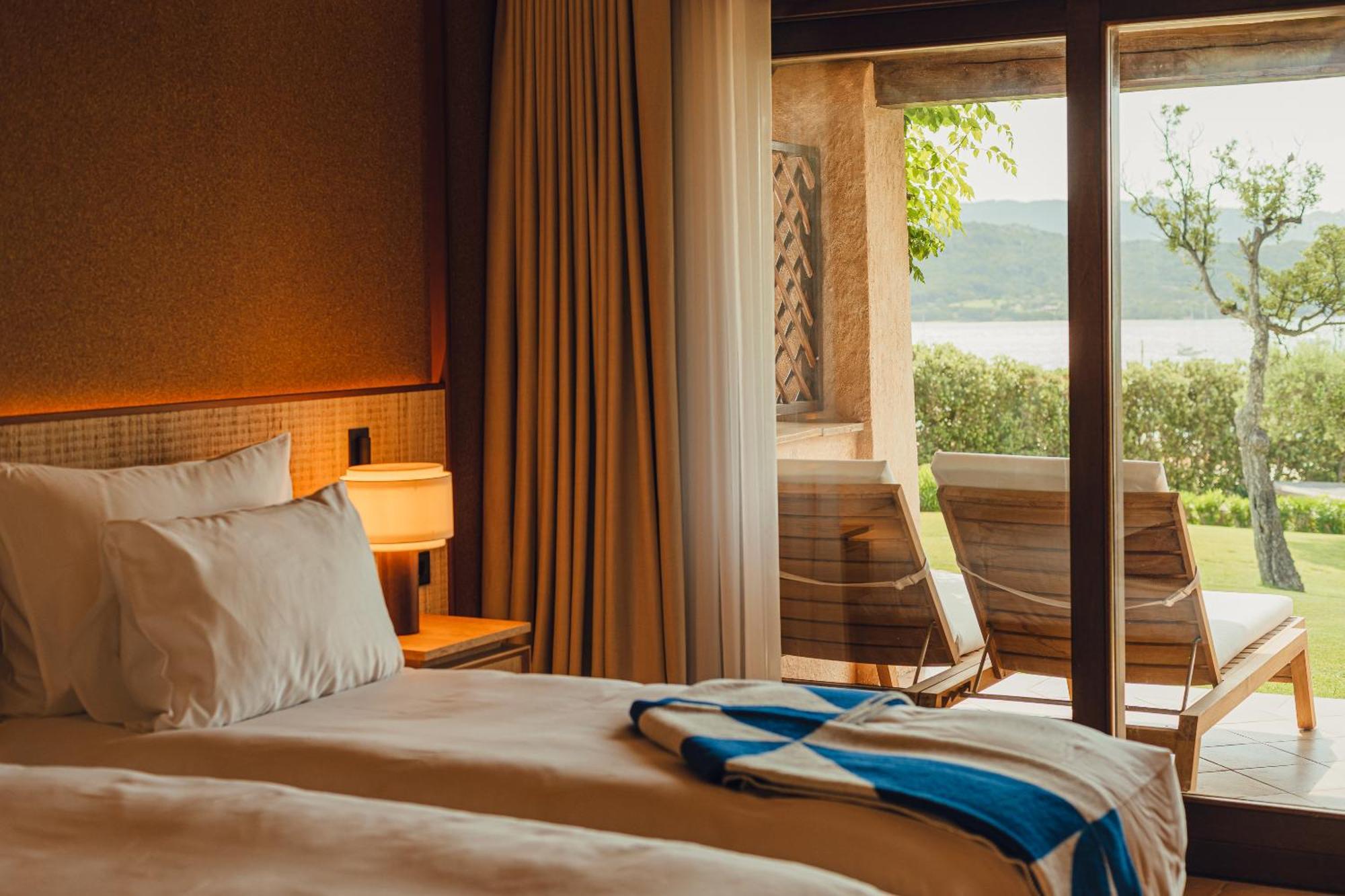 Aethos Sardinia Hotel Cannigione Exterior photo