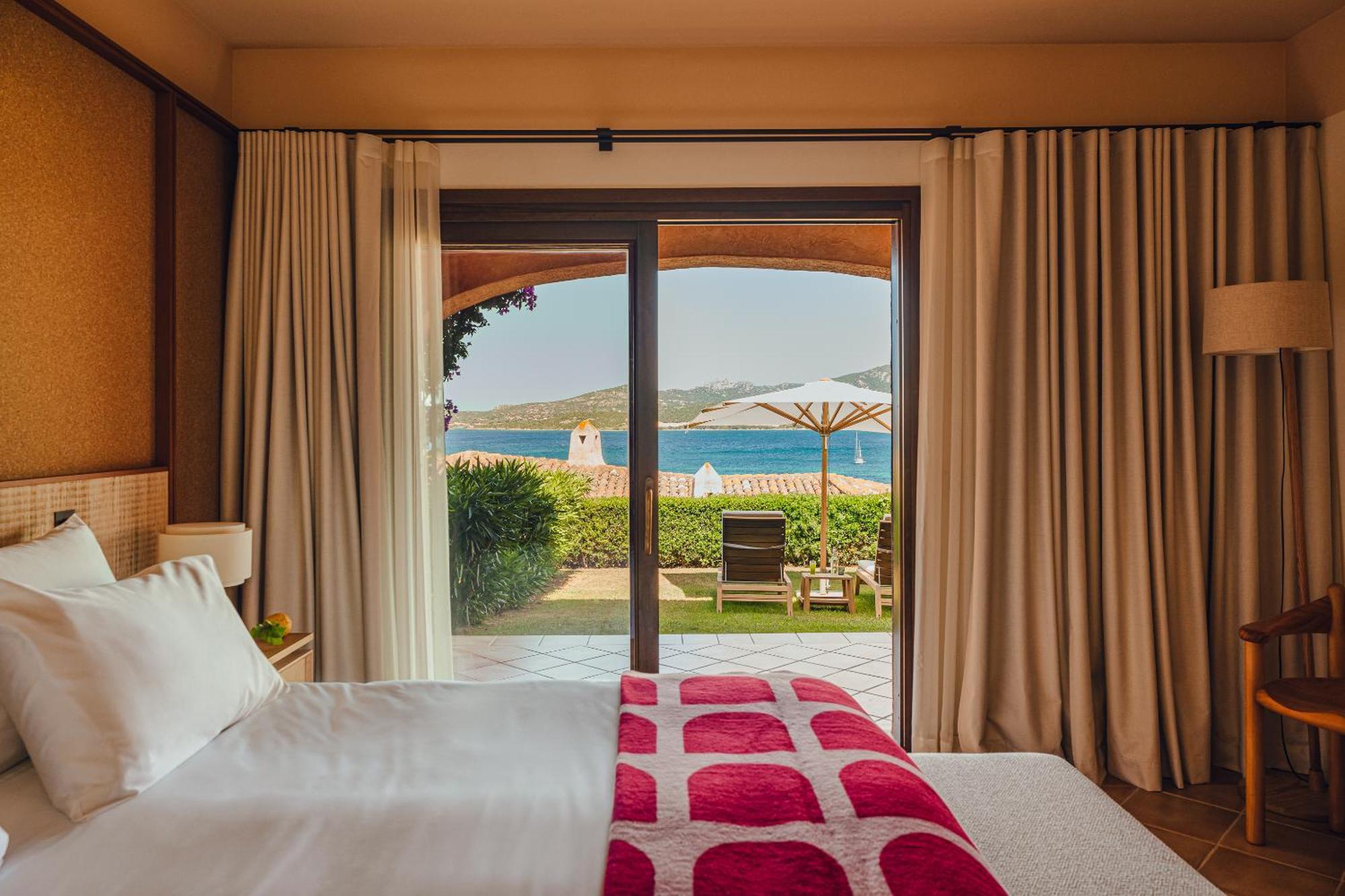 Aethos Sardinia Hotel Cannigione Exterior photo