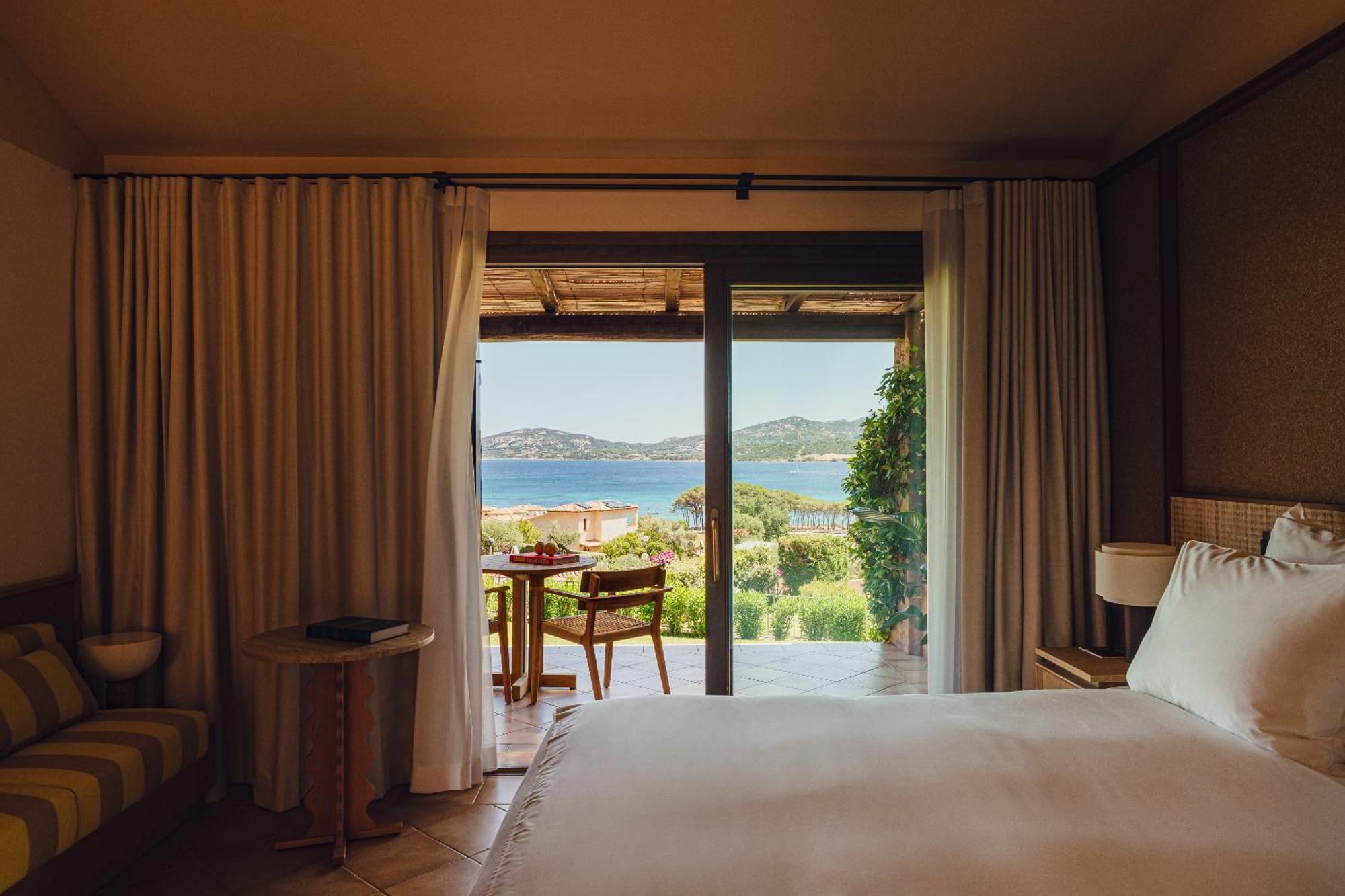 Aethos Sardinia Hotel Cannigione Exterior photo